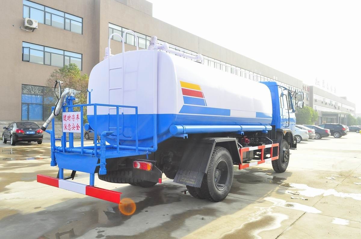 东风t3  145洒水车（12吨）